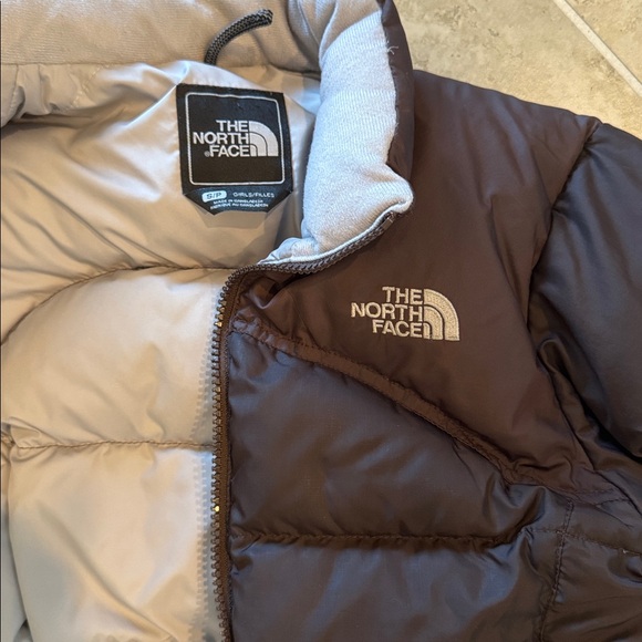 The North Face Dark Brown Puffer Jacket - Picture 6 of 9